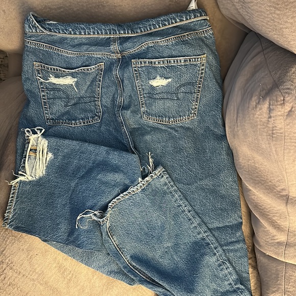 Brand new without tags. American Eagle highest waist baggy straight jeans - Picture 6 of 6